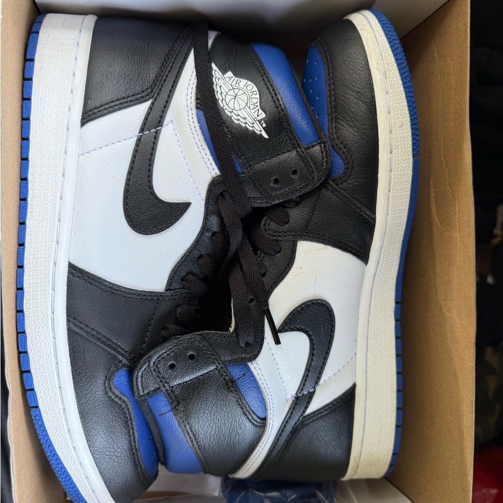 Air Jordan 1 “Royal Toe”